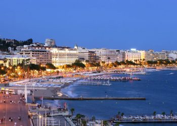 Cannes seafront at dusk