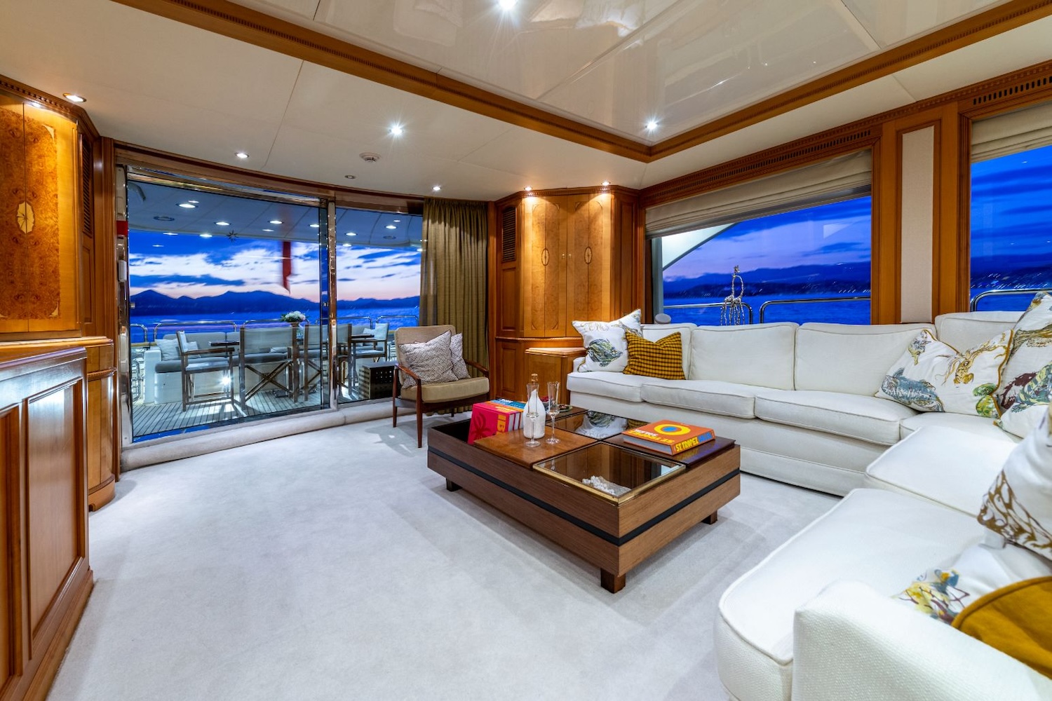 Benetti yacht NEW STAR the sun deck