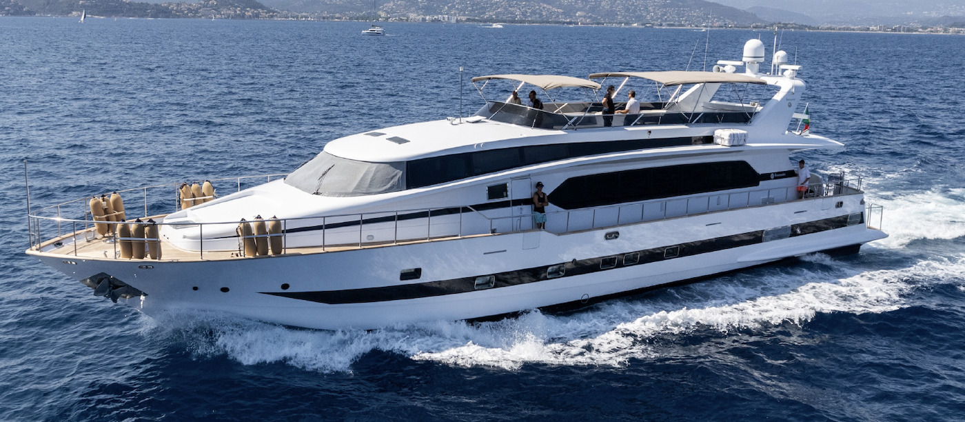 Faith yacht for charter in Cannes