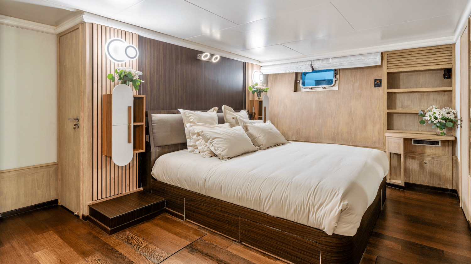 VIP Cabin