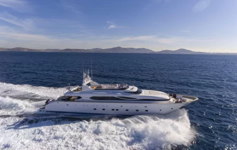 ANASA yacht cruising at speed in Greece